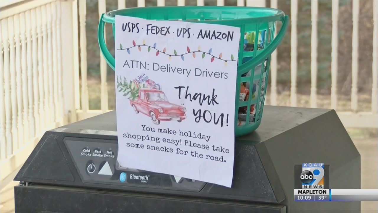 women shows appreciation to postal worker