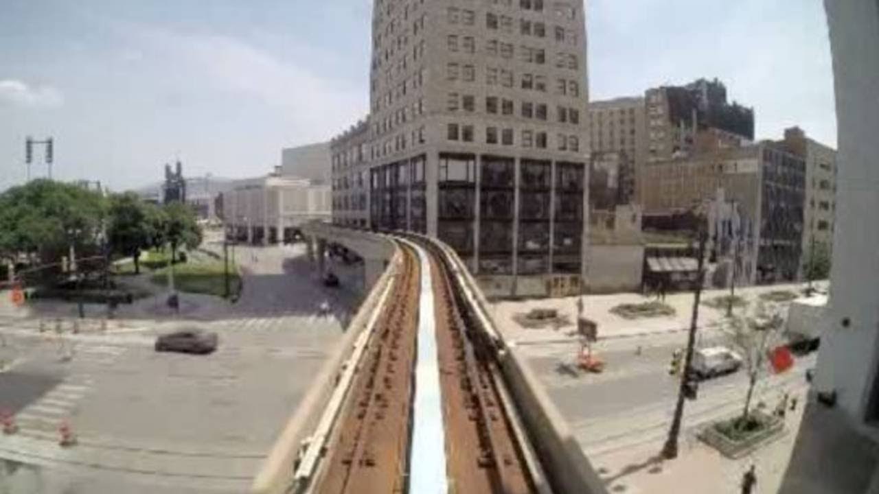 Uniquely Detroit: a 1-minute ride on the Detroit People Mover