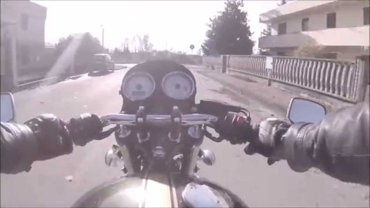 Triumph Thruxton 900: test ride di HDmotori