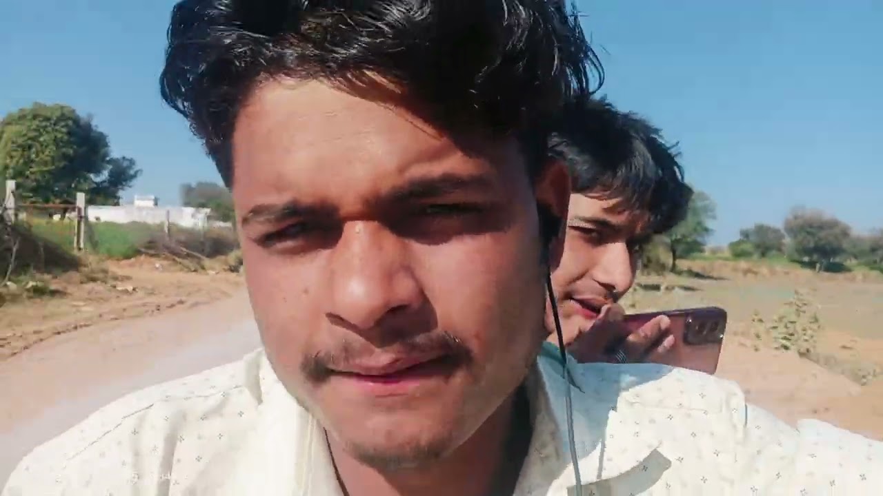 Rico एरिया में गया आज और रोड का काम चल रहा hh आजाओ ब्लॉग आ गया 😂😃😃