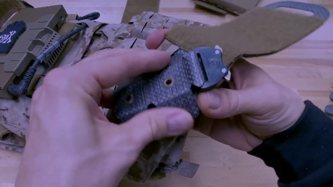 Ferro Concepts 3AC Cobra Buckle Kit - Install Video
