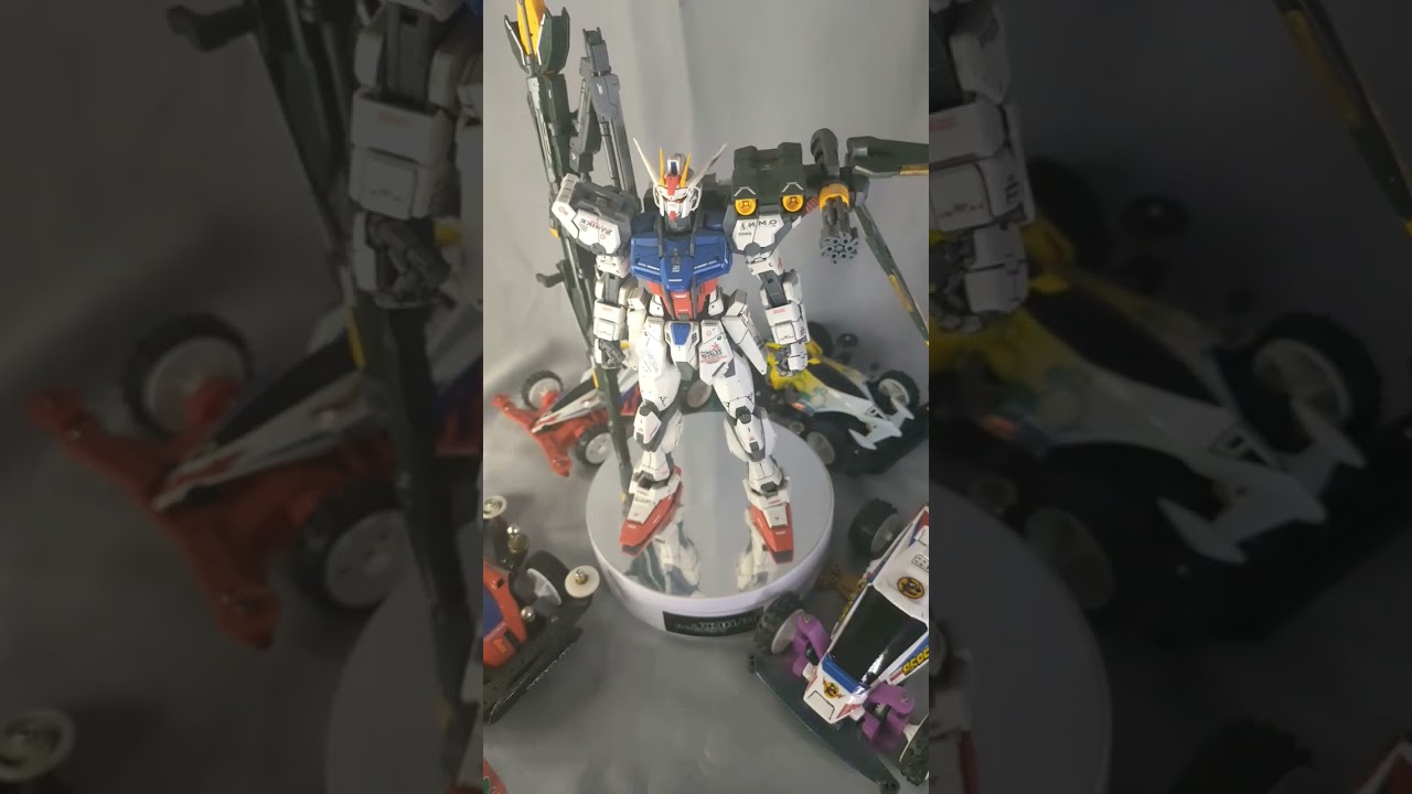 Strike Gundam Dragon Momoko Review 