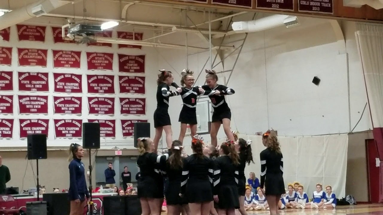 Brewer Witches cheering competition February 2018
