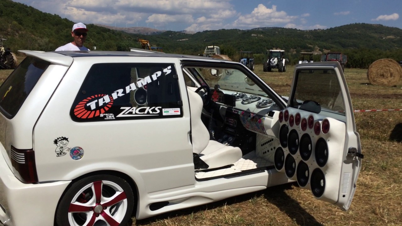 Special car tuning bianca over 10.000 watt sound