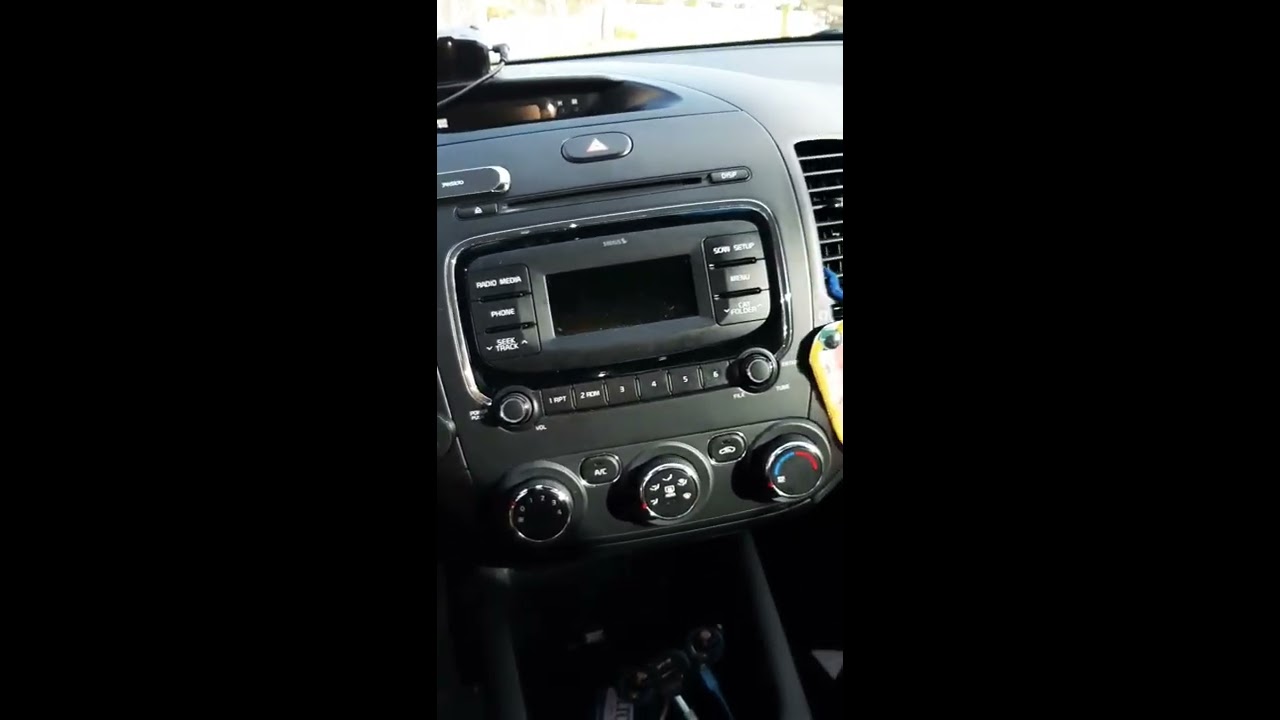 Kia forte 2017 montura radio