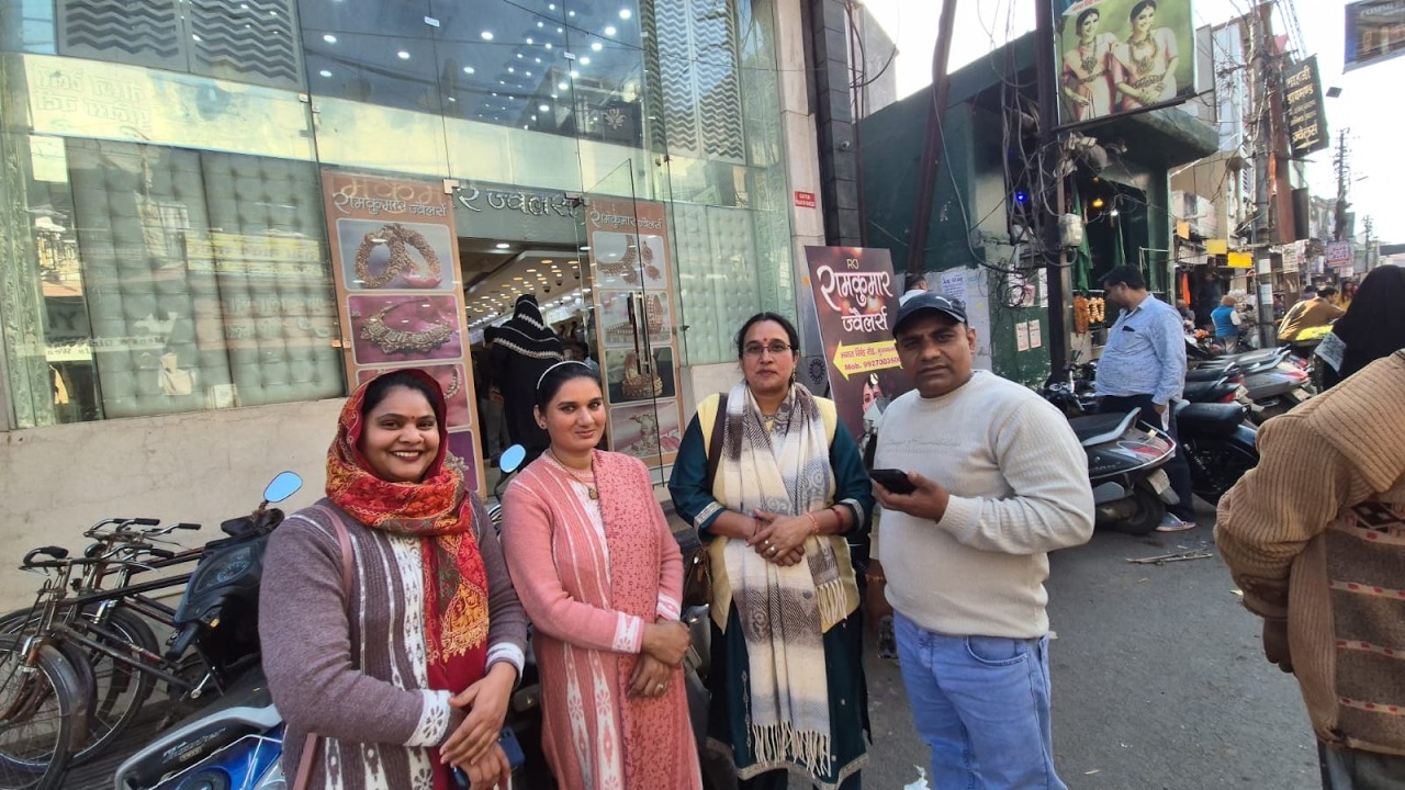 Pooja Ke Liye Aaye Shopping Karne 🛍️ Muzaffarpur Amit Pal Family...