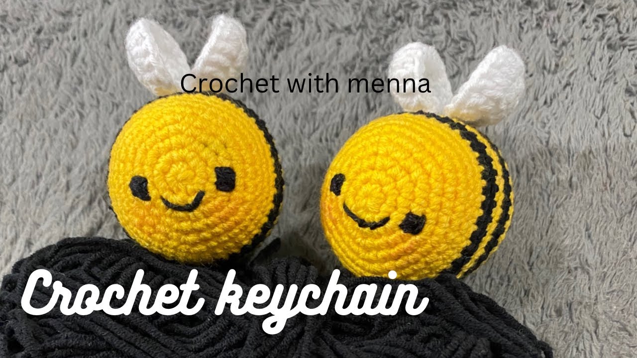 ميدالية كروشيه - نحلة ميداليه بالكروشيه - crochet bee keychain