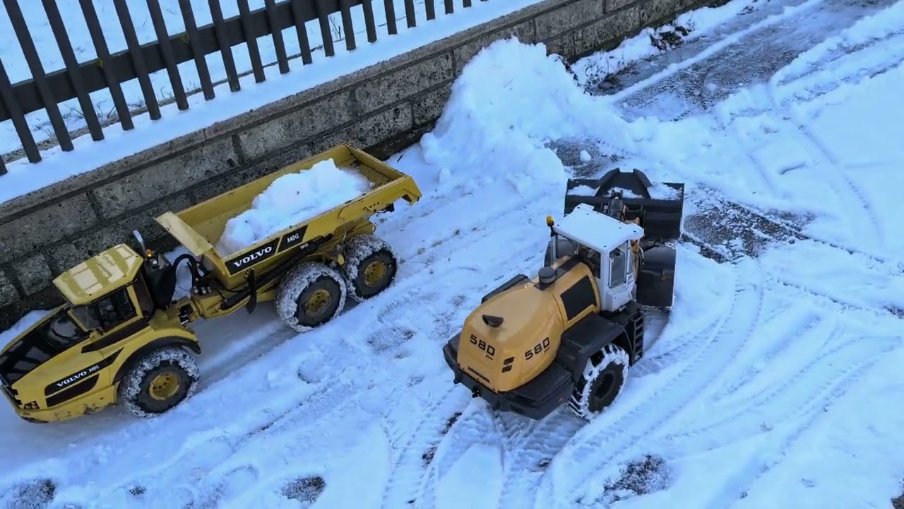 Winterdienst mit XDRC Liebherr Radlader 580 Xpower und Volvo Dumper A40G 1:14 Hydraulik Modellbau  