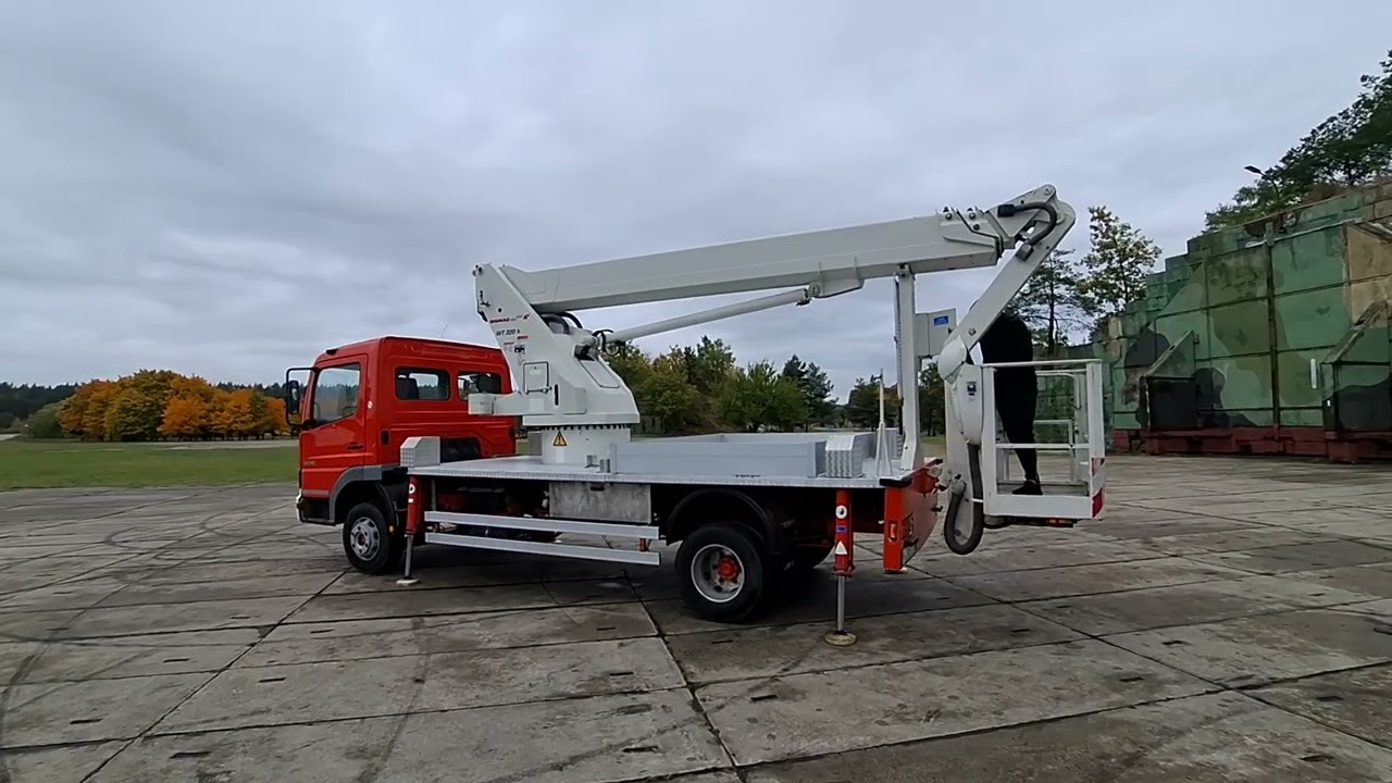 Podnośnik koszowy Mercedes Atego Wumag WT 220 H