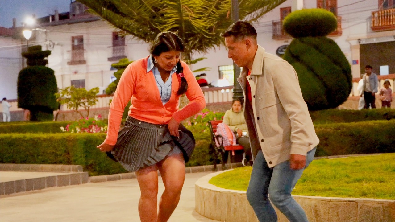 Bailando el mix aborrecido  de Proyección Kaxaz en Huamachuco