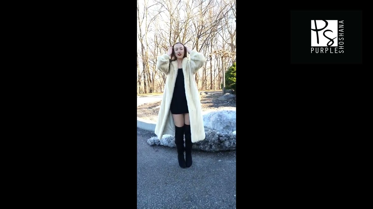 “Pearl Rêverie” —  Vintage Golden Pearl Mink Fur Coat Diagonal Design