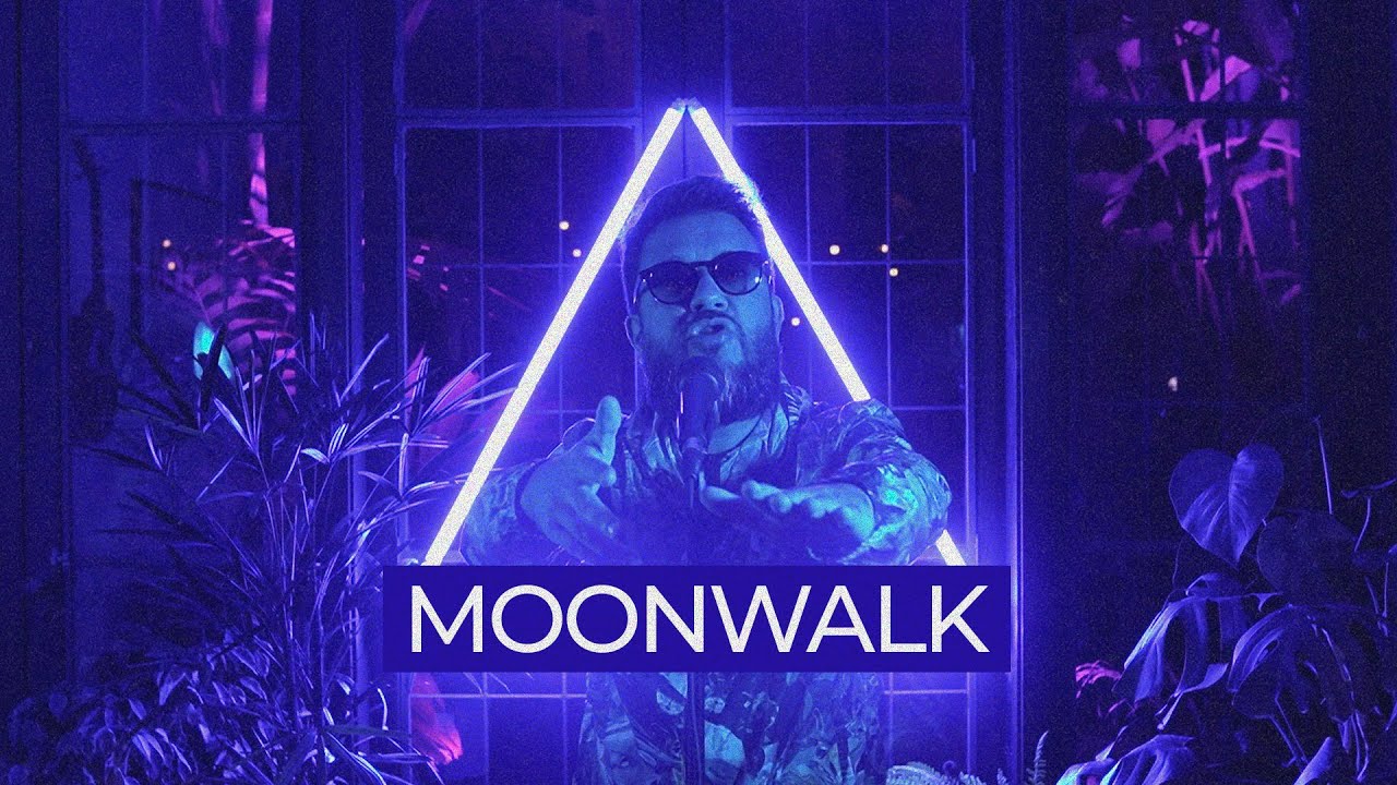Tiago Corr&ecirc;a - MOONWALK
