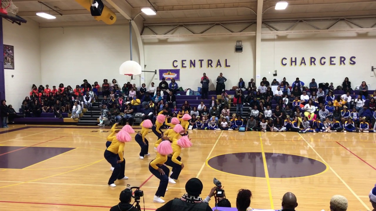 HUHS Cheerleaders Battle Round Part 1