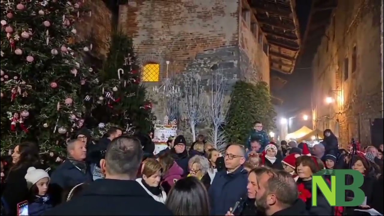 L'atmosfera di Natale a Candelo, nel magnifico Borgo di Babbo Natale