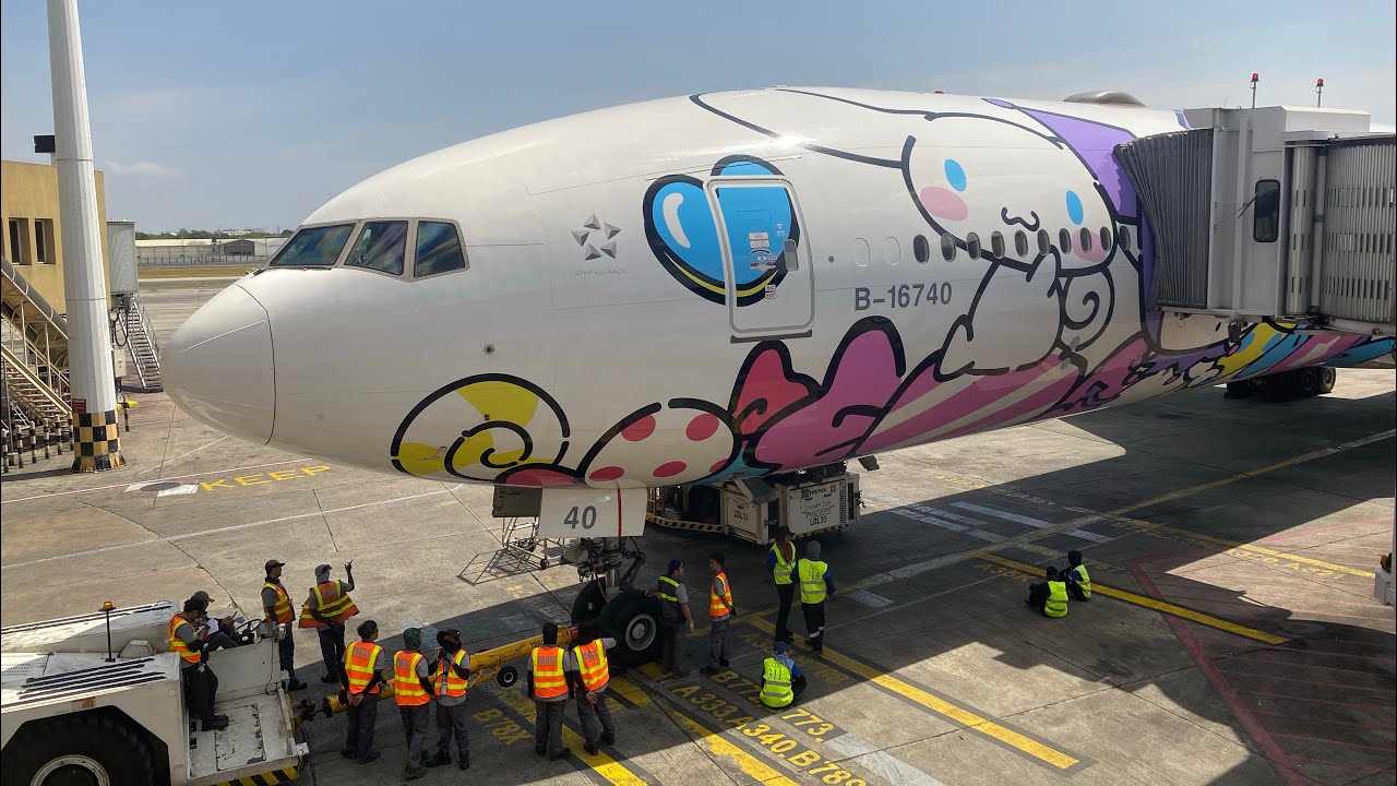 EVA Air BR272 Manila to Taipei Flight Experience