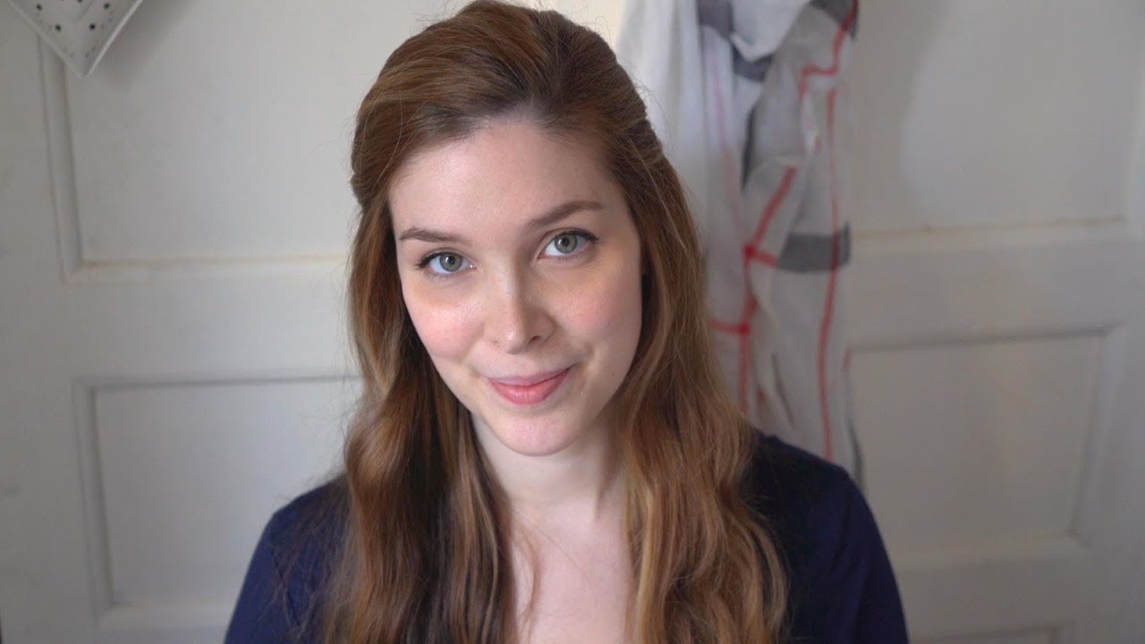 ASMR Francais - Mes Bouquins Preferes - Softly Spoken in French