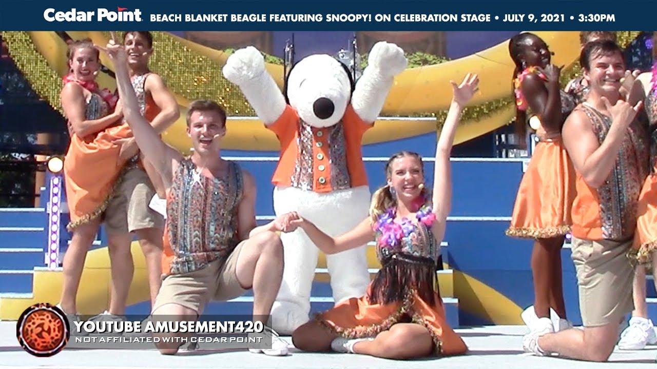 BEACH BLANKET BEAGLE WITH SNOOPY! Up Close Cedar Point 2021 | amusement420