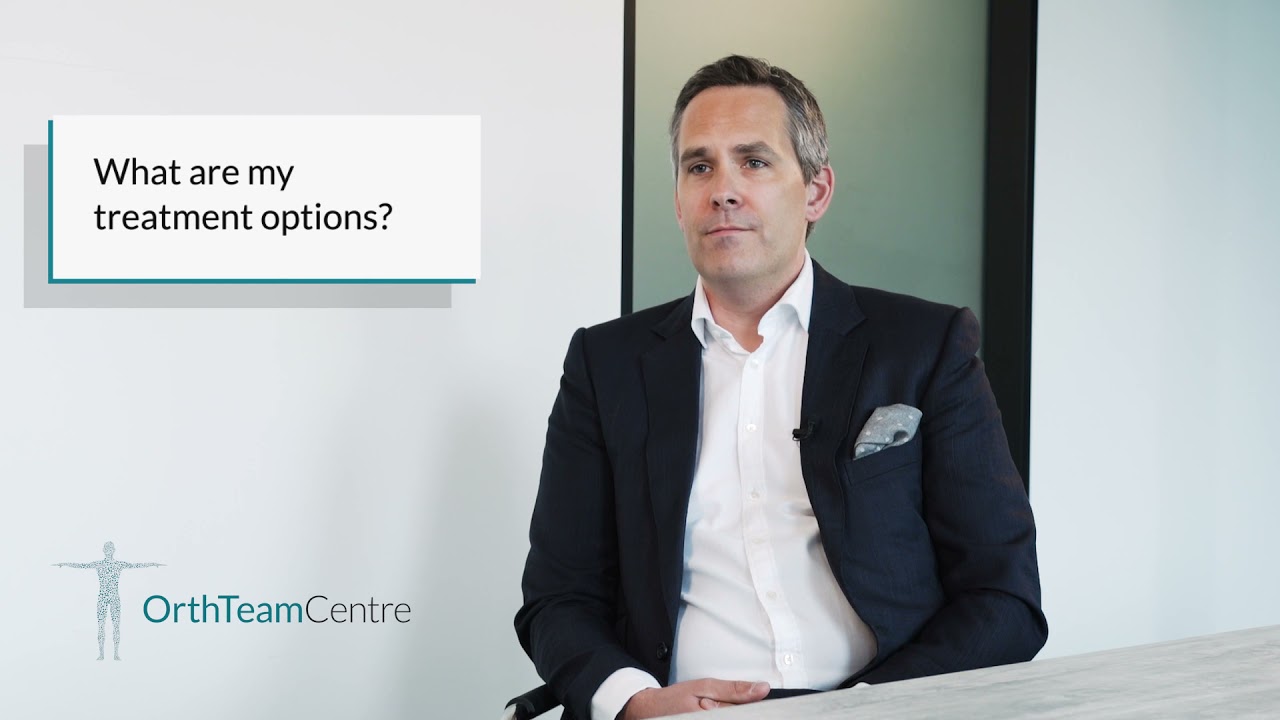 Treatment for a dislocated shoulder - Professor Chris Peach, Consultant Orthopaedic Surgeon