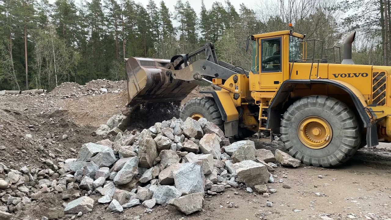 K&ouml;p Lastmaskin Volvo L220E p&aring; Klaravik
