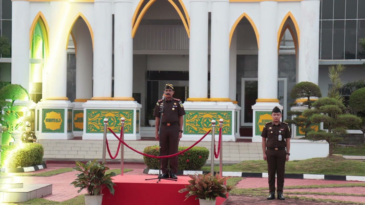Wakil Kepala Kejaksaan Tinggi Kepri  Pimpin Apel Gabungan Kejati Kepri Awal Februari 2025