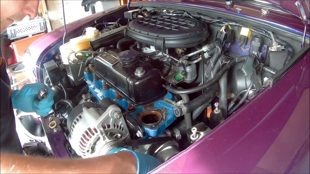 Classic Mini Workshop - Cylinder Head Gasket Replacement - Part 1