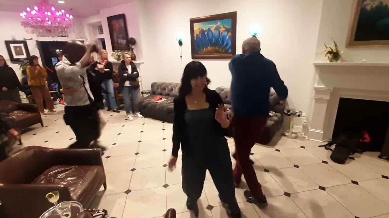 Glen David Andrews- Hey Pocky Way with dancers (clip)