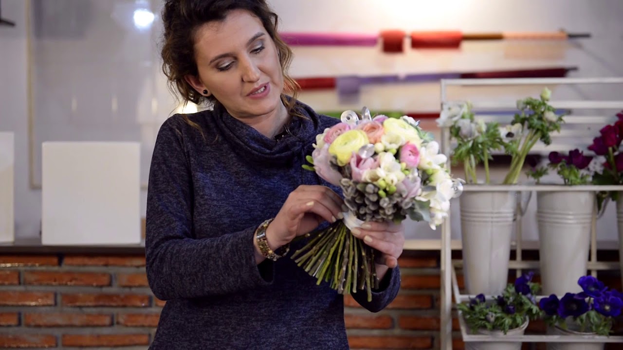 Trailer. Realizare buchet de mireasa tehnica spirala. Flori de primavara
