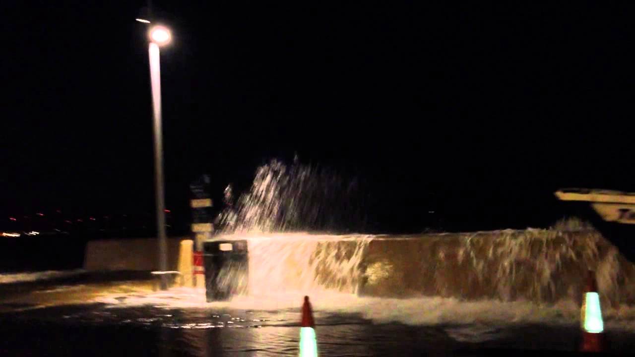 Redcar storm serge