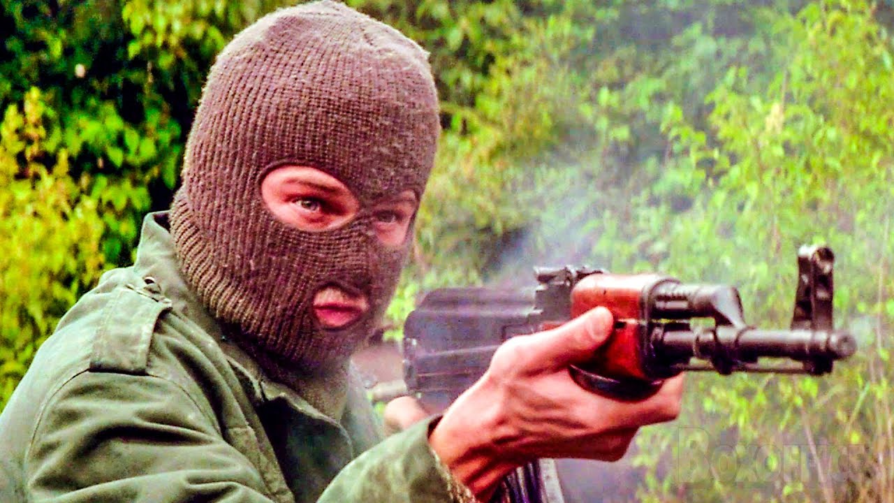 Combatientes por la libertad del IRA convierten las calles en una zona de guerra