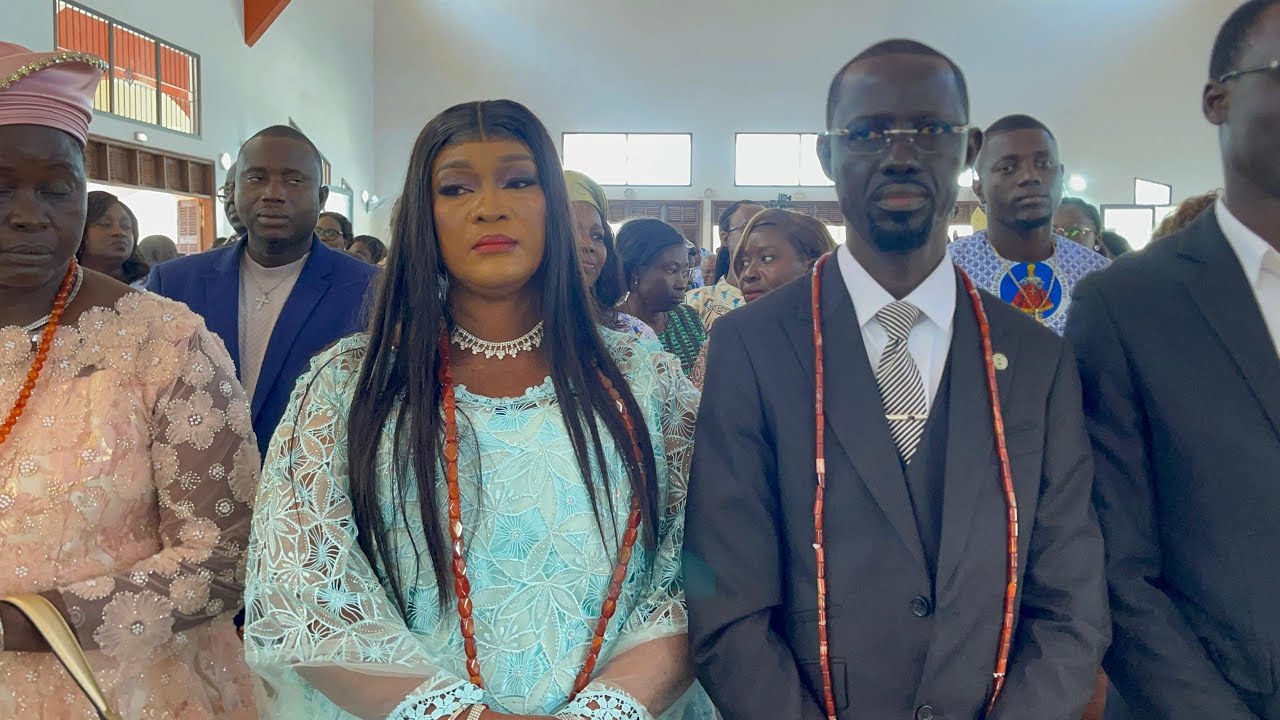Mr et Mme Mbengue parrains d'honneur à la messe solennelle de l'église de Apix