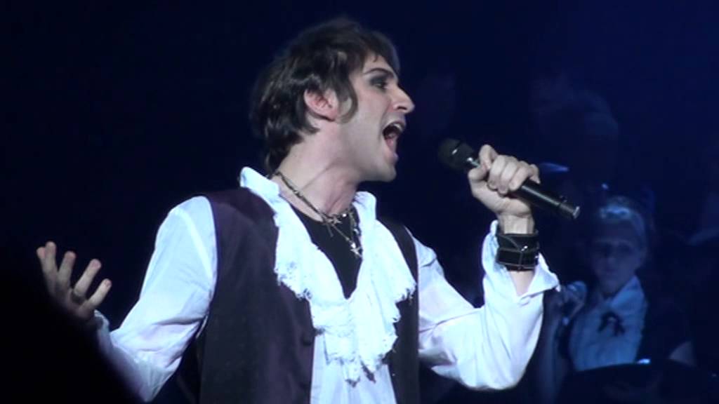 Mikelangelo Loconte -- Je dors sur les roses (Mozart l'Opera Rock le Concert - Moscou)  08.10.2013