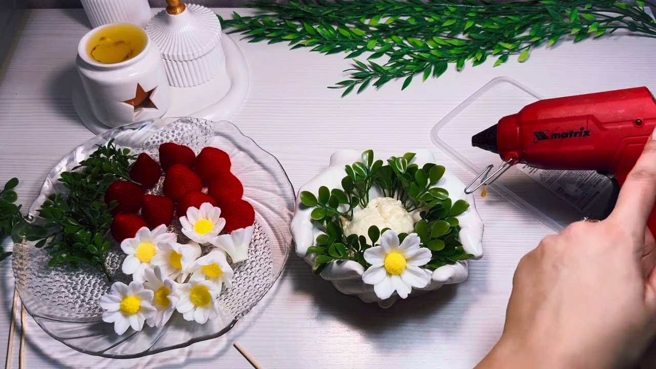 Сборка букета из мыльных ромашек и клубники от Emerald molds. ￼￼ мыловарение для начинающих
