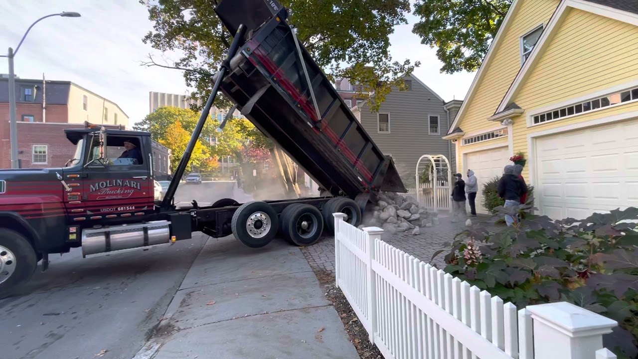 Retaining Wall stone delivery
