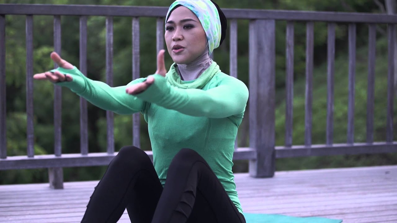 Lisa Namuri: Oblique Exercise
