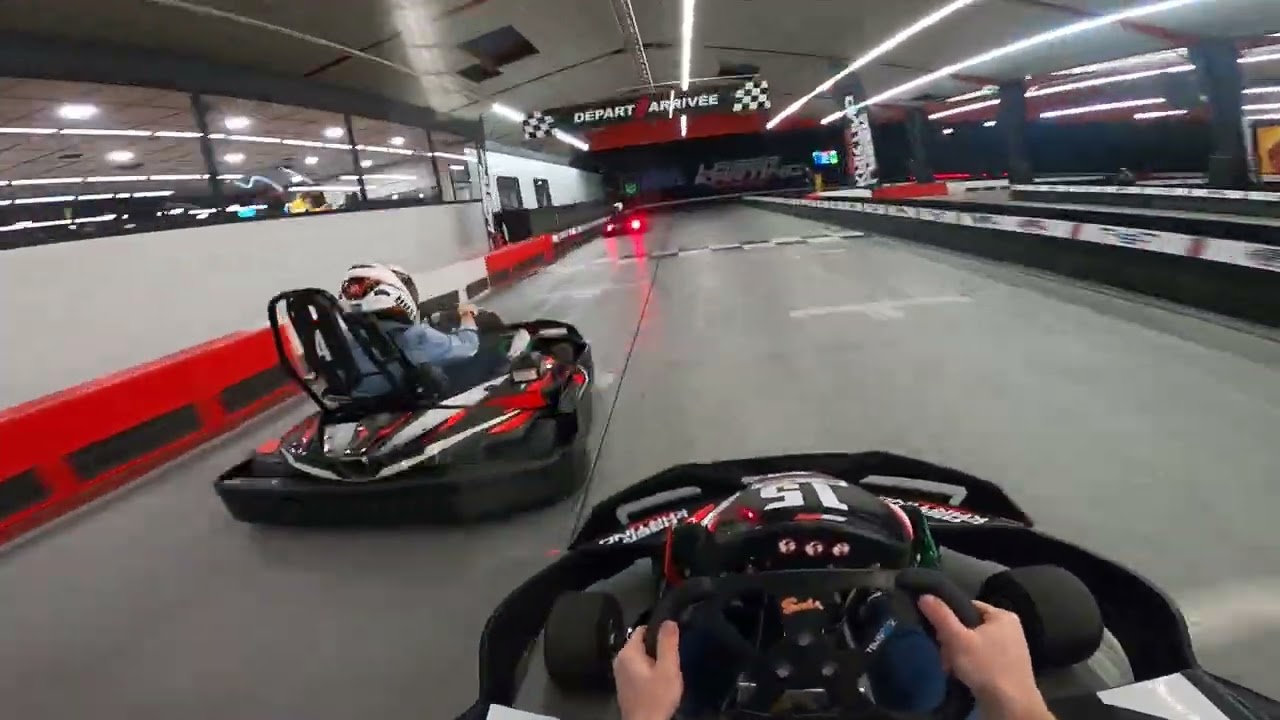 Karting sur la piste de Nantes Espace Karting