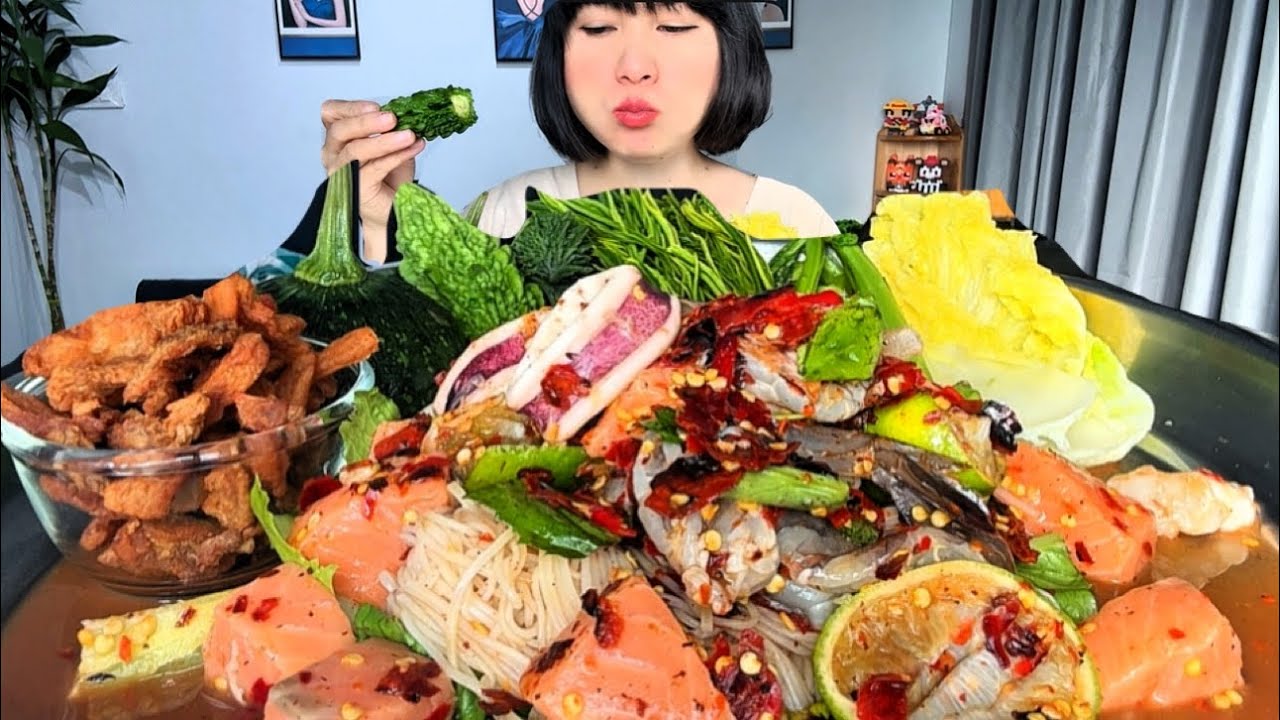 Thaifood ASMR ตำขนมจีนทะเลรวม ชิ้นใหญ่ๆคำโต Seafood Khanom Jeen papaya salad MUKBANG SHOW 