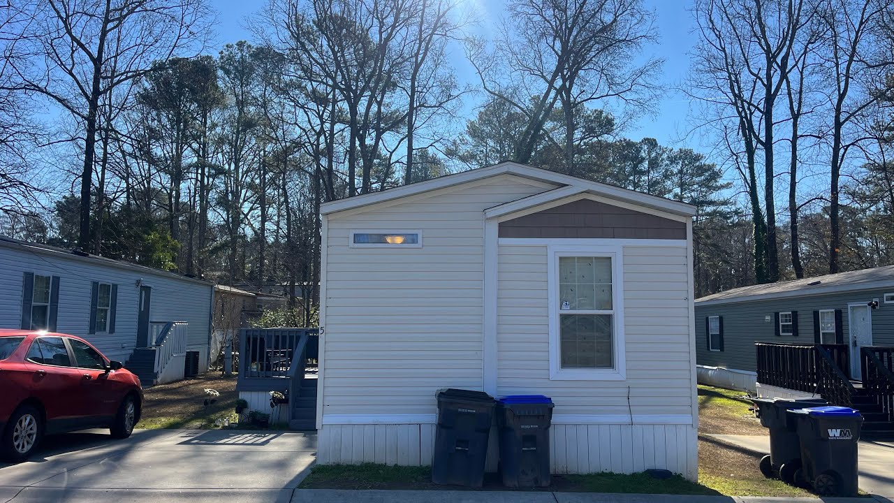 Prime Location 3 Bed 2 Bath Singlewide in Lawrenceville, GA