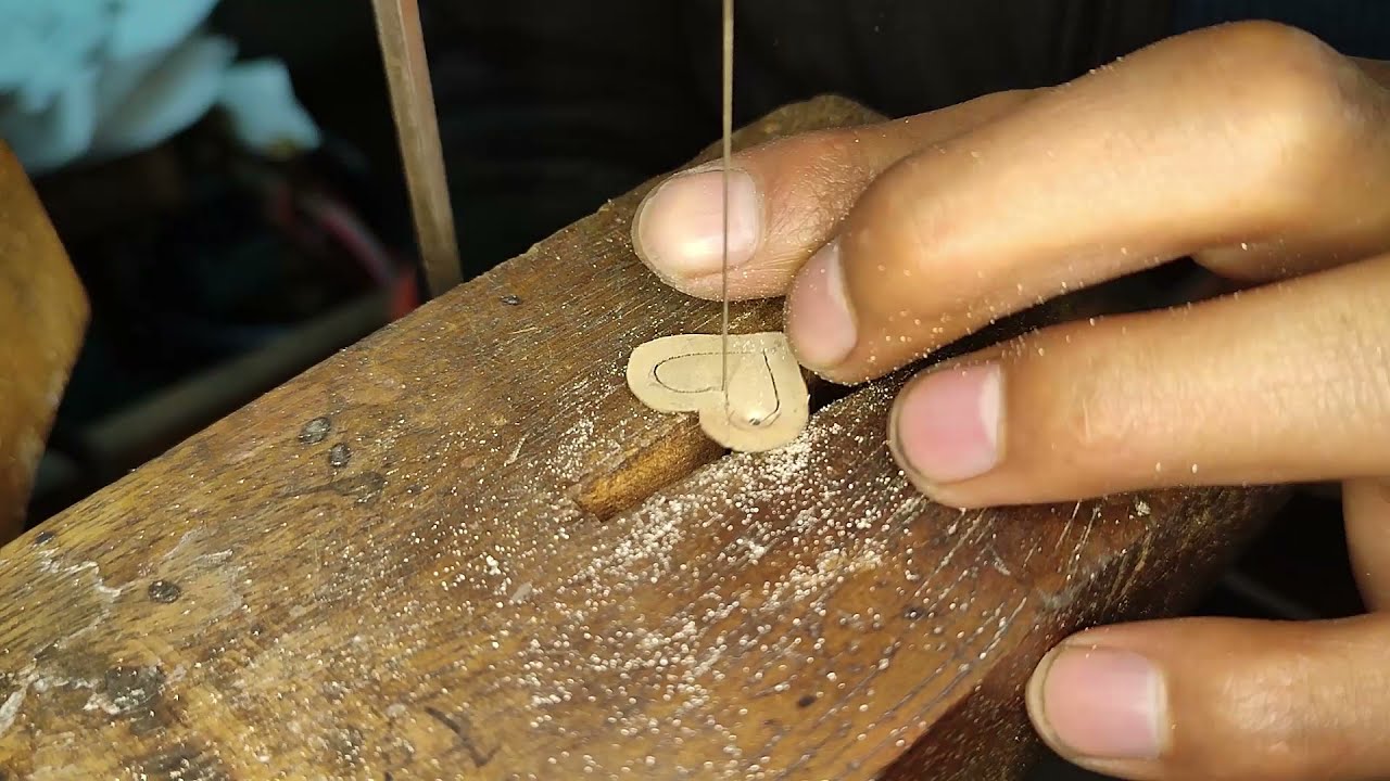 RELICARIO corazón HECHO A MANO   de plata 950