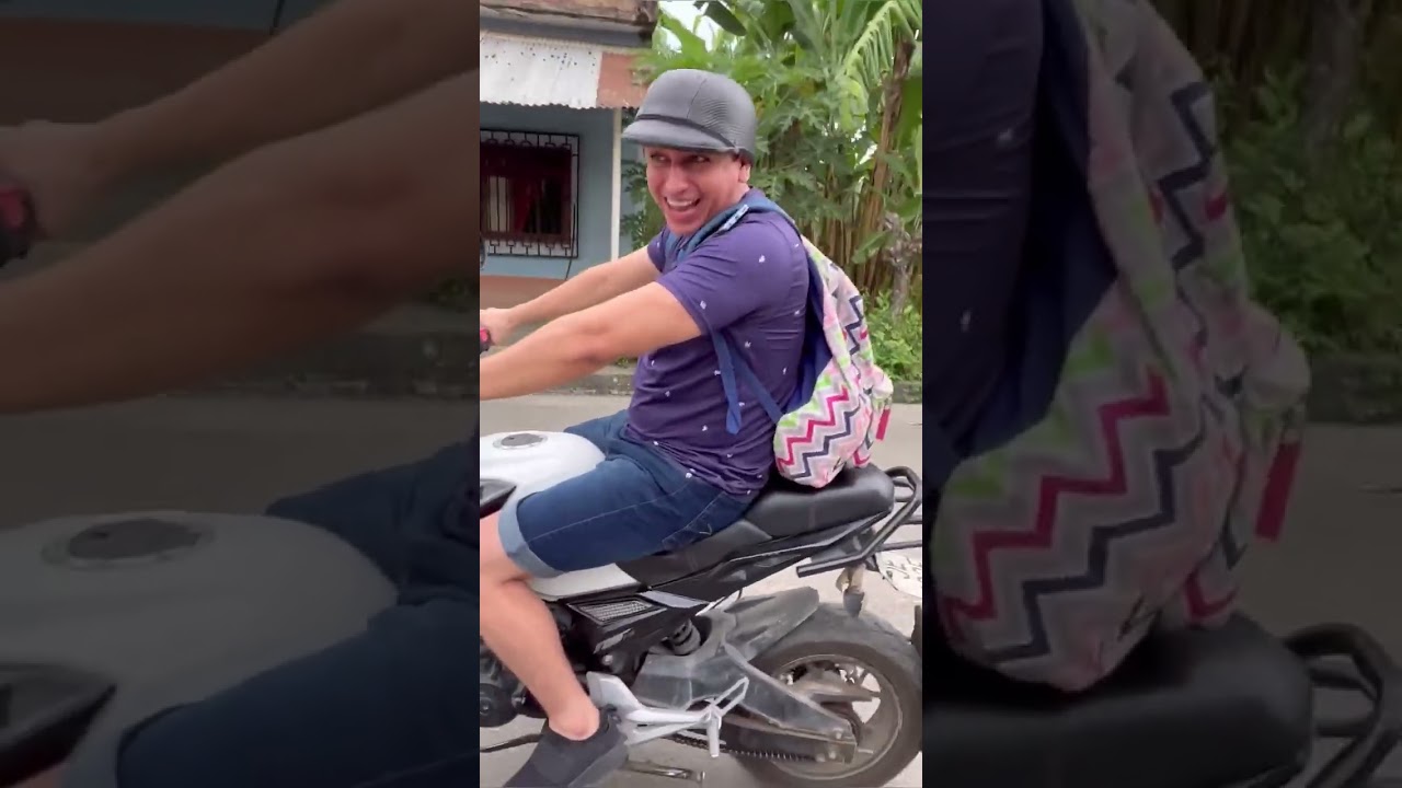El narizón trabajando de moto servicio jjajajaja