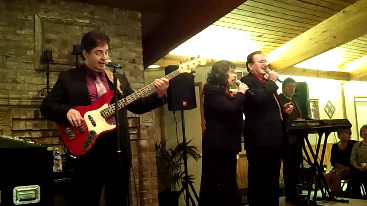 Whats Wrong With Living Right by... The Singing Cookes