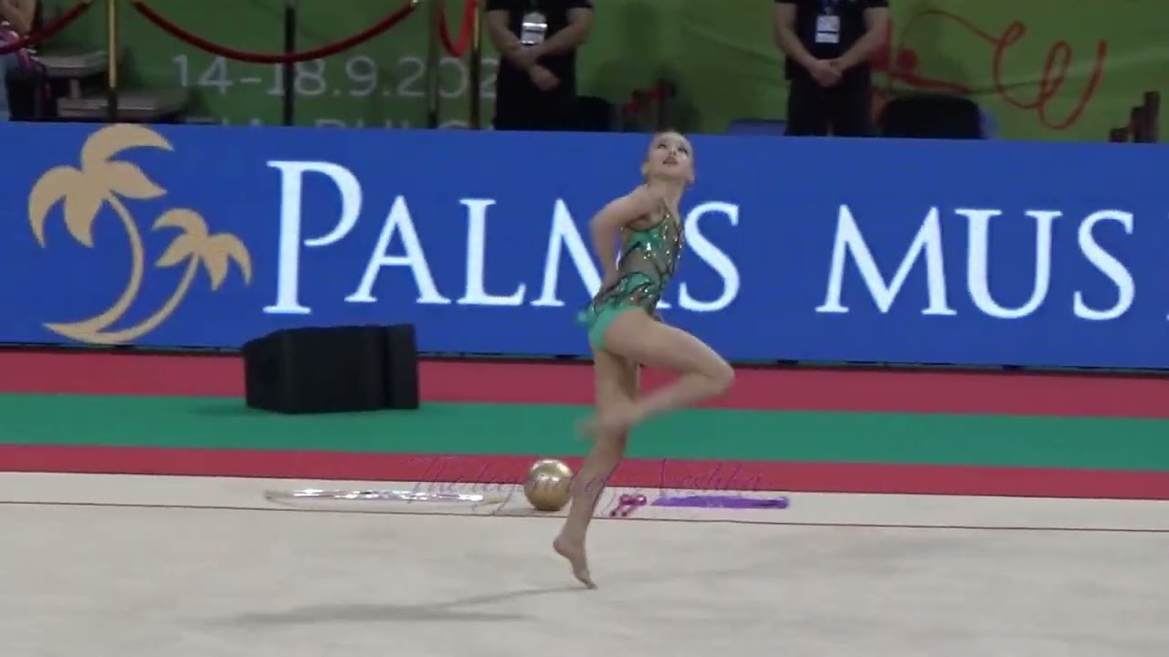 Stiliana NIKOLOVA (BUL) ball - 2022 worlds Sofia AA