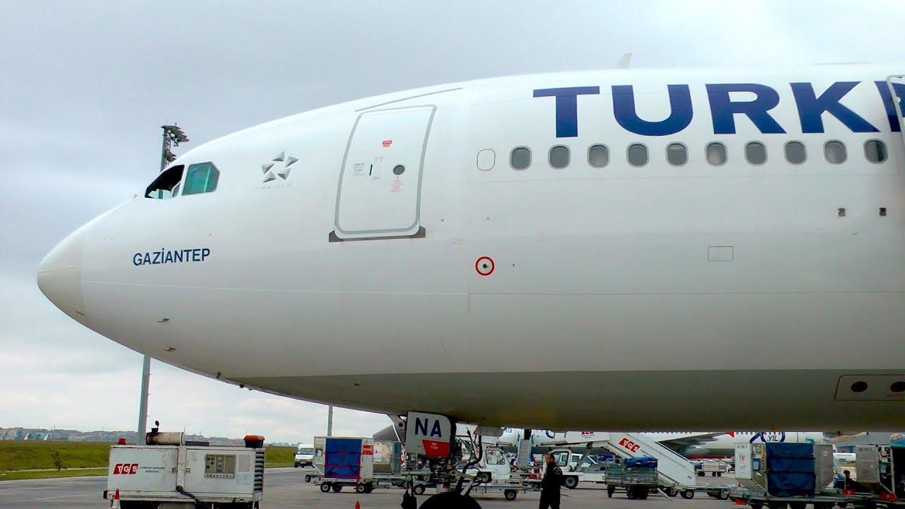 Graceful Turkish A330 departing İstanbul  - THY A330 İstanbul Kalkışı- GoPro Hero3, TM900 1080p
