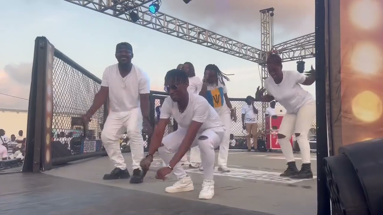 Prestation du groupe les Griots Wazi à l'émission TEMPOS clash musical à Yopougon Figayo.