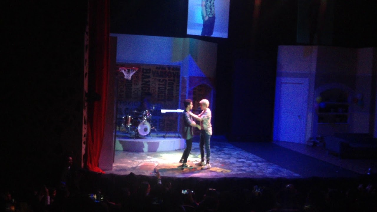 Más de #AristemoElMusical. Pelea de Aris y Temo por celos. 25/julio/2019