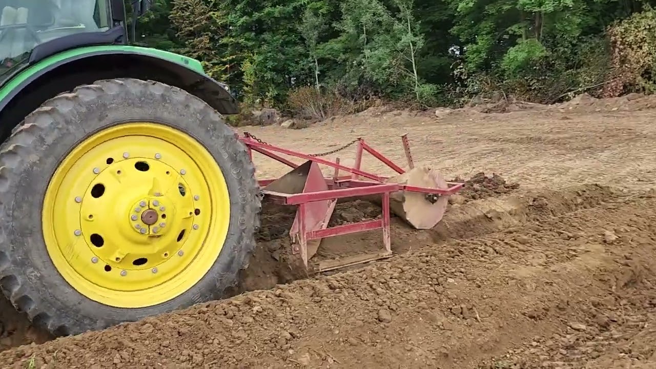This is how you create better drainage for your Christmas trees! (Making Ridges 2022)