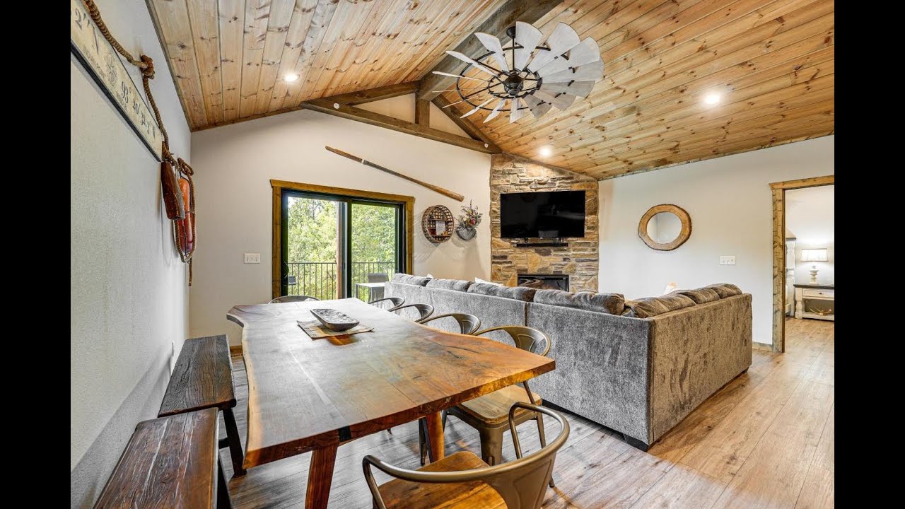 Branson Cabin with Pool Access and Private Boat Slip! | Cabins in Branson