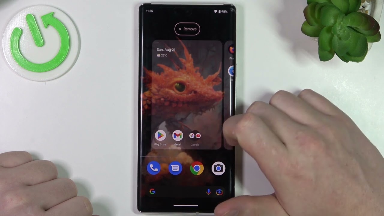 How to Make Home Screen Folders in Android 13 &ndash; Group Apps