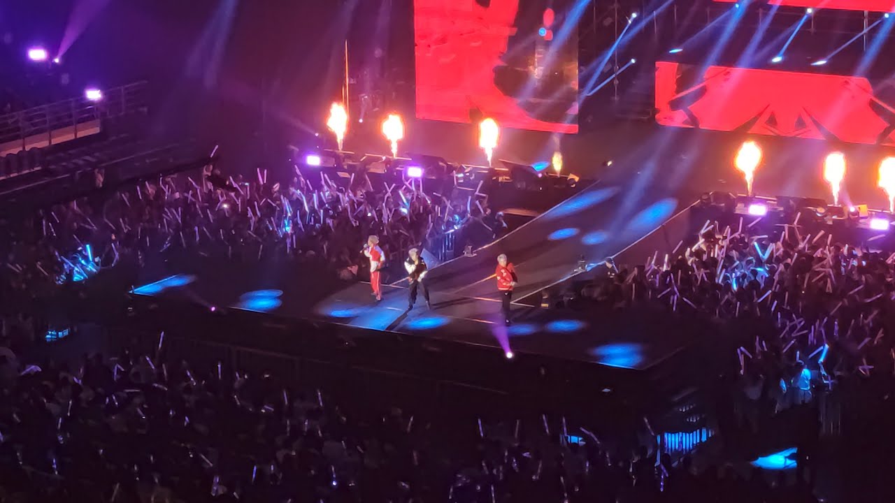 Pa Sang Anthem with 3P | 低清翻车演唱会 Dissy Concert 1/1/2023 | CAT 4 View