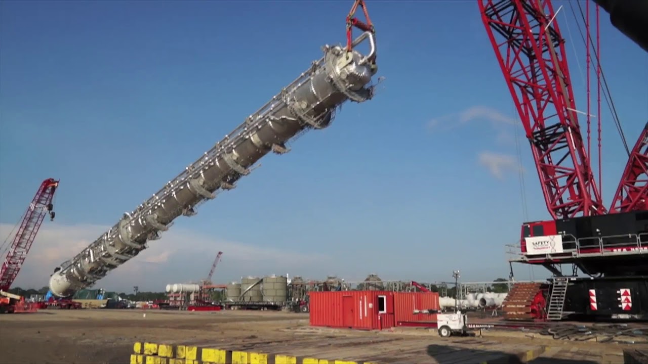 CC 8800 makes largest vessel lift on Louisiana project