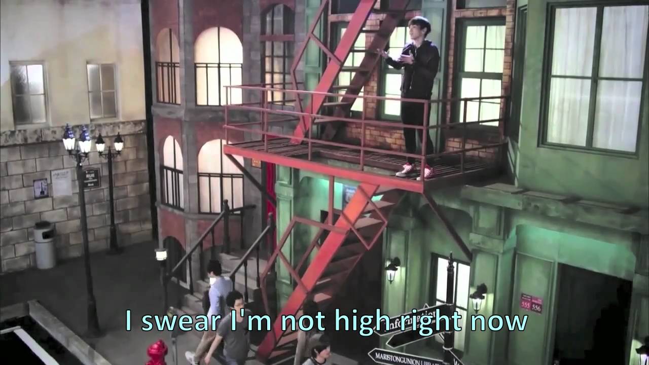 SHINee - Hello (Parody)